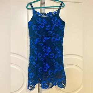 T Tahari size 14 blue and black floral crochet dress.